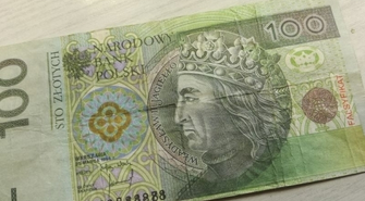 Płacili fałszywkami 