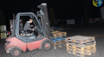 Uczniowie realizują kurs kierowca wózków widłowych