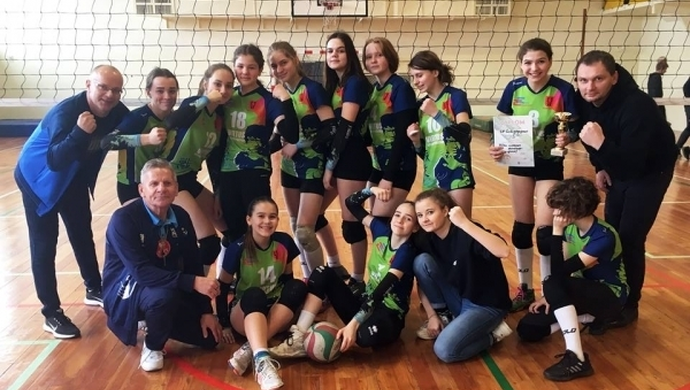 Awansowały do wojewódzkiego półfinału bez straty seta