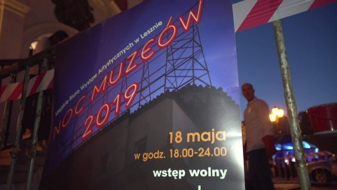 Nocne zwiedzanie muzeów (video)