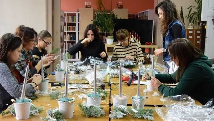 - dekoracje na wigilijny stół