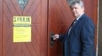 Starosta odwiedził strajkujące placówki