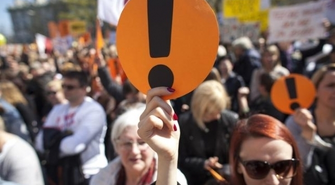 Strajk nauczycieli zawieszony – powrót do zajęć