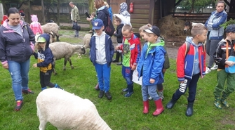 Przedszkolaki z Rydzyny odwiedziły Cichowo 