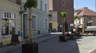 Pięknieje górowski deptak