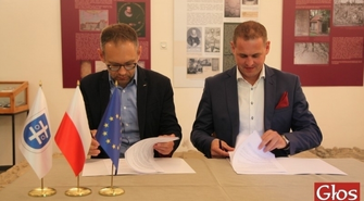 Odnowienie płyt epitafijnych. Dofinansowanie z Urzędu Marszałkowskiego