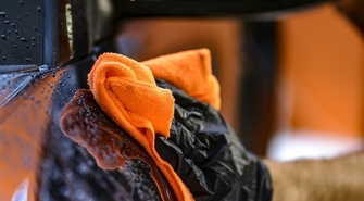 Jak dbasz o swój samochód? Dowiedz się, w jaki sposób pielęgnować auto i utrzymać jego wartość przez długi czas