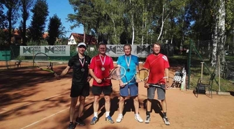 Rozgrywki tenisowe na koniec lata