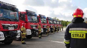 Uroczyste przekazanie nowych samochodów