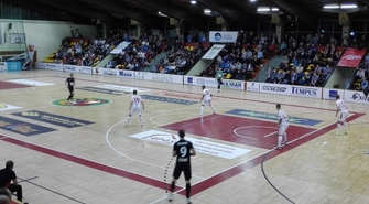 Red Dragons Pniewy 2:2 GI Malepszy Futsal Leszno 