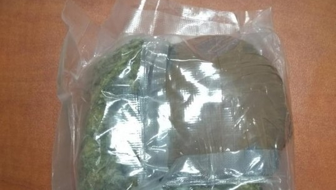 - przekroczyła prędkość wioząc narkotyki 