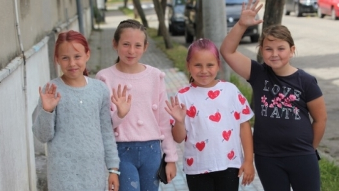 Tęczowy chodnik na Stablewskiego