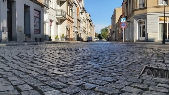 Zmiana organizacji ruchu na odcinku ul. Niepodległości 