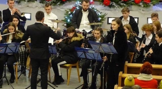 z Młodzieżową Orkiestrą Dętą