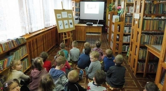 - przedszkolaki w bibliotece