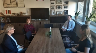 - stypendyści będą wolontariuszami