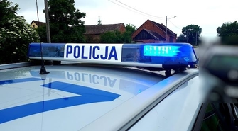  Policja eskortowała krwawiące 2,5 letnie dziecko