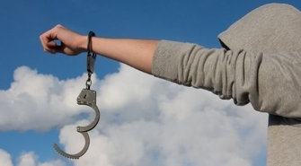 Policjanci zatrzymali 9 osób poszukiwanych