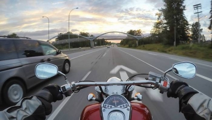 Przybywa motocyklistów na drogach