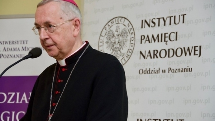 ''sprzeciw wobec dalszego ograniczania prawa wiernych''