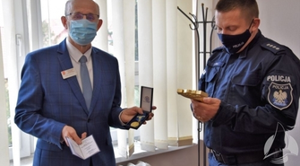 Burmistrz Sławy uhonorowany medalem