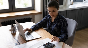 Jak rozliczyć umowę zlecenie w PIT 2021?