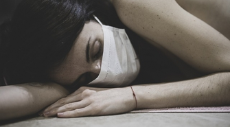 Depresja poporodowa – jak zrozumieć, rozpoznać i leczyć?