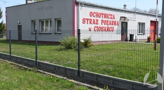 Nowe ogrodzenie wokół remizy