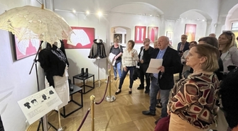 Wystawa otwarta - Secesja - cyna tkanina ceramika 