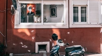 Producent rolet dla domu i biznesu: co można znaleźć w nowoczesnej ofercie?