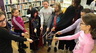 Miłośnicy Harry'ego Pottera spotkali się w bibliotece (ZDJĘCIA)
