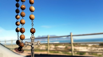 Jakie są najbardziej unikalne dewocjonalia?