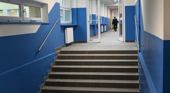 Dzieci wróciły do nowiutkiej szkoły