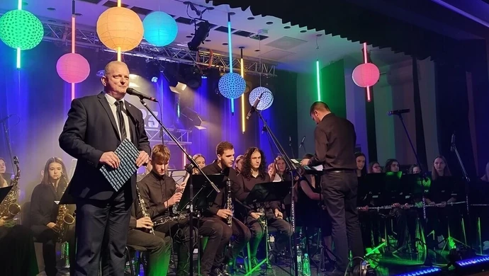 Orkiestra Maestoso zagrała dla pełnej sali: Koncert Noworoczny we Wschowie (VIDEO)