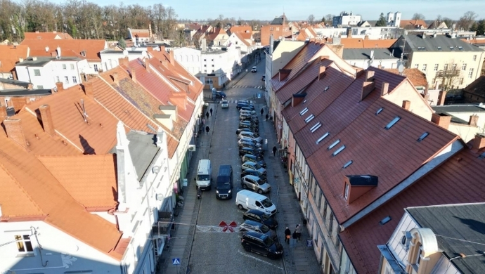 - wpłynęły dwie oferty na realizację inwestycji