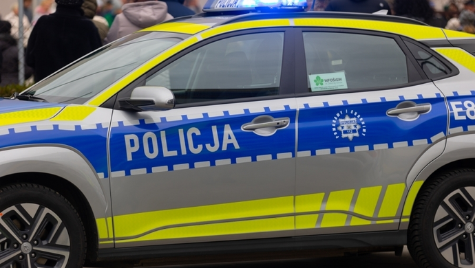 Martwe osoby znalezione w samochodzie pod Wschową to ojciec i 13-letnia córka 