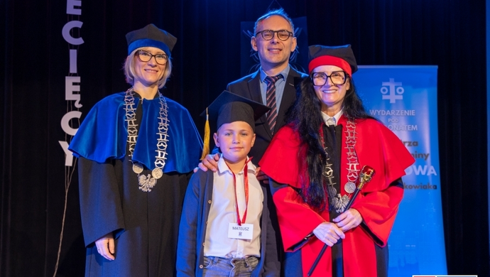 Najmłodsi odebrali indeksy. Wystartował Wschowski Uniwersytet Dziecięcy (VIDEO)