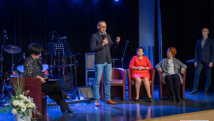 Co tu robi Elżbieta Jaworowicz?! Wschowa świętuje Dni Seniora (VIDEO)