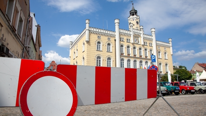 Uwaga kierowcy! Zmiany w organizacji ruchu we Wschowie na Sylwestra