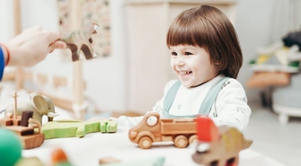 Najlepsze zabawki z drewna - czyli, co warto kupić swojemu dziecku?