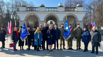 Delegacja ze Wschowy na obchodach 79. rocznicy zagłady Huty Pieniackiej