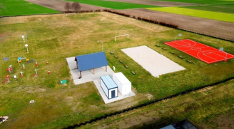 Nowe atrakcje dla najmłodszych na boisku w Przyczynie Górnej (FOTO)