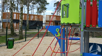 Nowe place zabaw w Sławie (FOTO)