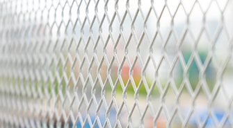 Stal ocynkowana czy nierdzewna – poznaj różnice i zastosowanie