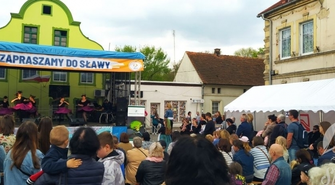 Jarmark Produktów Lokalnych na Starym Rynku w Sławie przyciągnął tłumy (FOTO)