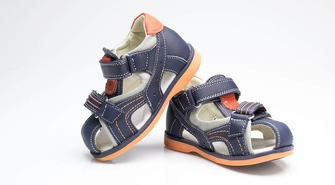 Sandałki dla dziewczynek - Wybierz stylowe i wygodne obuwie dla Twojej małej księżniczki!