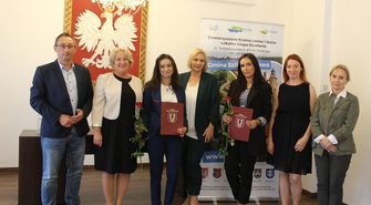 Nauczycielki ze Szlichtyngowej i Jędrzychowic z awansami zawodowymi (FOTO)