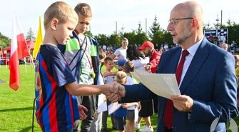 Na starcie “Biegiem do Sławy” stanęło kilkuset uczniów (FOTO)