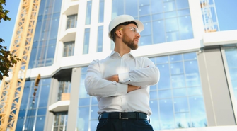 Przegląd żurawi budowlanych - kiedy i jak je wykonać?