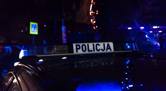 Policja ustala, kto siedział za kierownicą mazdy. “Cała trójka trzeźwieje”